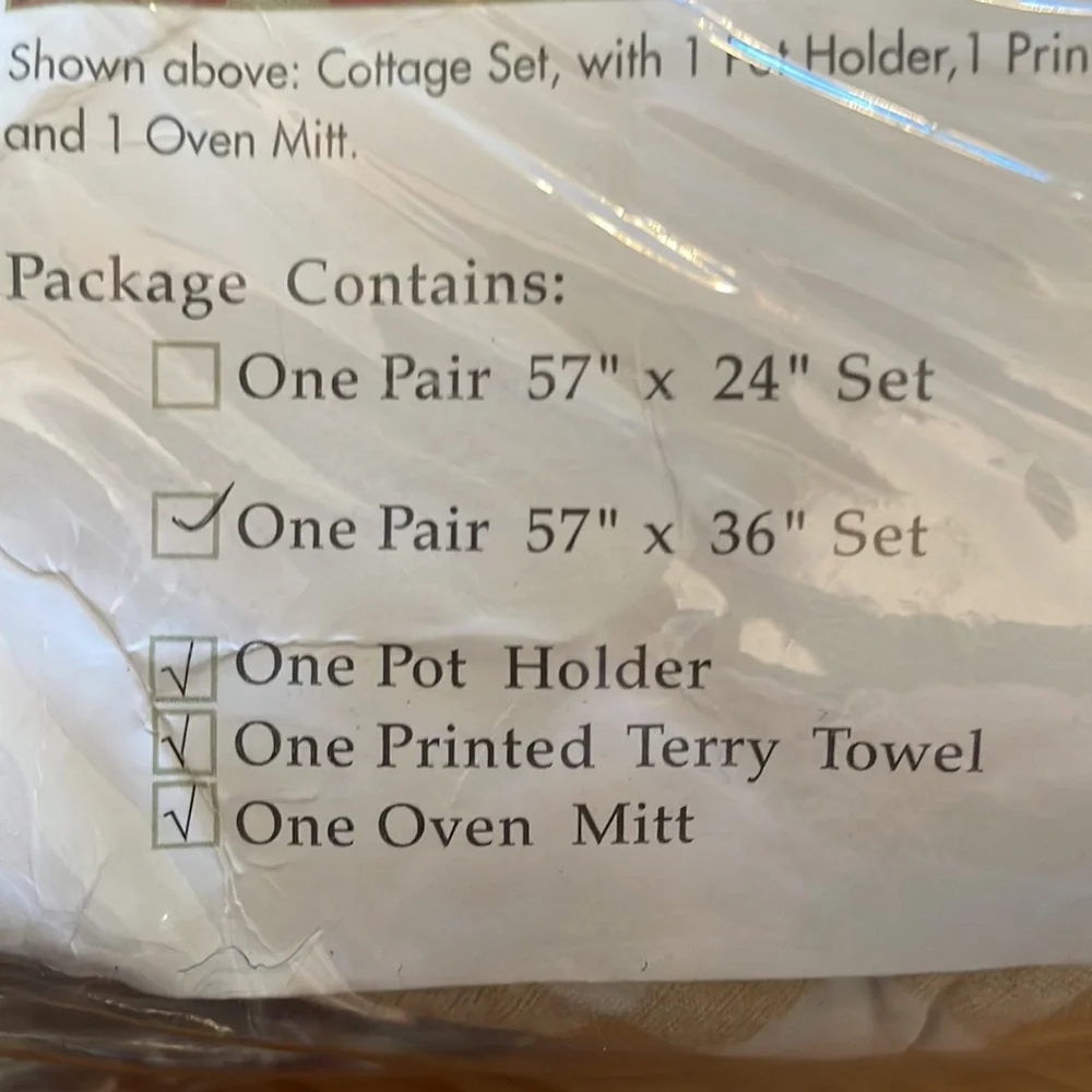🆕 Apple orchard cottage set curtains w/bonus 3 piece matching kitchen set